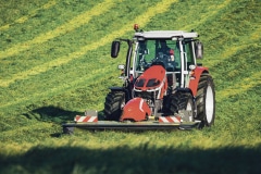 MF_5S_125_WITH_DISK_MOWER_WORKING_BEZU_0521_08