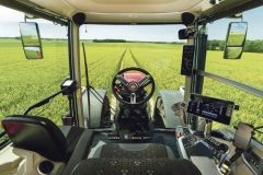 MF_8S_CabInterior_FR_0520-1782_171642