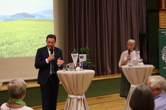 Alljährliche Podiumsdiskussion der Bezirke WN und NK mit Ehrengästen zum Thema Agrar und Region