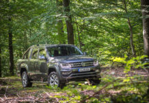 Ein Pickup mit Kraftreserven Der neue Amarok V6 mit seiner moderner designten Front wird mit bis zu 224 PS aus sechs Zylindern angetrieben.