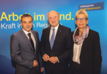 Regionstag Mostviertel mit LH Erwin Pröll Landeshauptmann Erwin Pröll stellte im Zuge einer Pressekonferenz im Töpperschloss Neubruck in Scheibbs die aktuellen Arbeitsschwerpunkte für das Mostviertel vor.