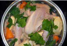 Hilft Hühnersuppe gegen eine Erkältung? Die Hitze der Hühnersuppe unterstützt den Körper dabei