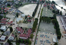 Hochwasserschutz: Grund- eigentümer einbezogen 2005 waren große Teile des Unterinntals massiv vom Hochwasser betroffen.