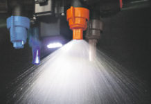 Einzeldüsenschaltung für noch mehr Effizienz Die entscheidende Neuerung von AmaSelect sind Vierfach-Düsenträger mit elektrischer Um- und Abschaltung.