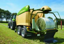 Mantelfolienbindung für alle Comprima-Pressen Die Comprina in Aktion