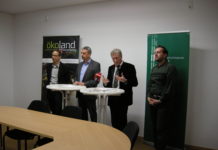 LK-Wahl bestätigt großes Vertrauen in Bauernbund Ergebnis-Präsentation von LR Erich Schwärzler (2. v. r.) mit den Wahlverantwortlichen im Amt der Vorarlberger Landesregierung: August Elsensohn (l.)