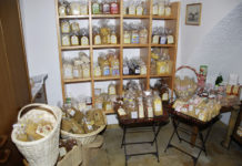 Chancen für bäuerliche Produkte absichern Ein Bauernmarkt ist nach wie vor eine der beliebtesten Absatzformen der bäuerlichen Direktvermarkter