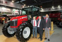 Ein moderner Traktor ohne “Schnickschnack” Bei der MF 6700-Weltpremiere auf der Techagro in Brünn (v. l. n. r.): Austro Diesel-Chef Johann Gram
