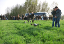 Drohne mit Spezialkamera zur Kitzrettung Hegeringleiter informierten sich über den neuen Helfer in der Wildrettung