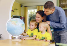 Die Geheimnisse einer harmonischen Familie In harmonischen Familien behandeln Mütter und Väter ihre Kinder nicht von oben herab. Sie sind bereit