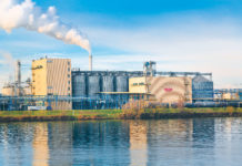 Agrana – solide Zahlen trotz Zuckerkrise Auch das Bioethanolwerk Pischelsdorf liefert derzeit positive Beiträge zum Agrana-Gesamtergebnis. Trotz der Preismisere am Ölmarkt herrscht bei Ethanol derzeit international ein Engpass