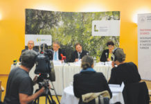 Neue Strategie für das “Multitalent Wald” Präsentierten die Waldstrategie 2020: Franz Maier