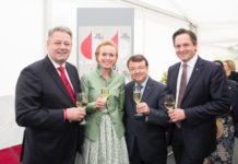 Großer Andrang auf der zehnten VieVinum Auf der VieVienum (v. l.): Minister Andrä Rupprechter