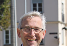 Engel brauchen keine Flügel Johann Hintermaier: "Die Beziehung Gottes zu uns Menschen manifestiert sich in den Engeln.