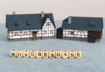 Wie die Hofübergabe gelingt: Erfahrungen aus der Mediationspraxis Eine Hofübergabe braucht viele Schritte