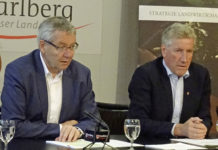 Gelebte Partnerschaft von Land und Forst Landesrat Schwärzler (r.) und Landesstatthalter Rüdisser präsentierten den Land- und Forstwirtschaftsbericht.