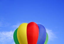 Jungbauern: Video einreichen und gewinnen Als Hauptpreis der "Farm Video Challenge" winkt eine Ballonfahrt für zwei Personen.