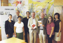 Literaturpreis 2016: Vielfalt in “Fremdheit” Die besten Werke des Forum-Land-Literaturpreises werden im Buch ?Fremd? veröffentlicht. Die Buchpräsentation findet im Zuge der Preisträgerverleihung am 26. September statt.