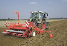 Drillmaschine Nina ist für den Solo- und Kombinationsbetrieb geeignet Ob Kreiselegge