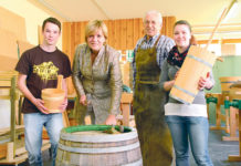 Die Kunst des Fassbindens wird wieder neu vermittelt Aktive Nachwuchsarbeit für Weiterbestand der Fassbinderei.