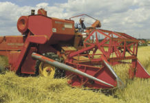 50. Erntejubiläum mit Massey Ferguson 87 Die 50. Ernte mit dem Massey Ferguson 87