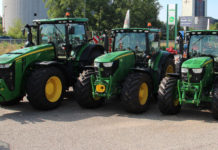 Günstige Rentflex Miettraktoren zum Kauf Die John Deere Premiumtraktoren stehen ab sofort zum Verkauf.