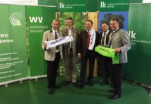 “Holzklopfen” auf der Internationalen Holzmesse Klagenfurt Johann Mößler