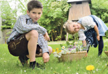 Den Sonntag in der Tracht verbringen Dirndl und Tracht sind bei großen und kleinen Niederösterreicherinnen und Niederösterreichern angesagt