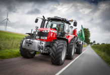 200 PS, vier Zylinder Der MF 6700 S zeigt sich als Nachfolger des MF 6600 optisch und technisch aufgewertet.