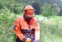 Motorsägen in Schuss halten Die richtige Handhabung der Motorsäge beginnt schon bei ihrem Start.