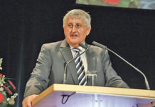 Gemeinden: “Entflechtung der Transferzahlungen” Gemeindebundpräsident Hans Hingsamer will klare Zuständigkeiten.