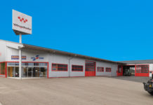 Hallenbau Baumhauer: Qualität zu günstigen Preisen Circa 100 Hallen produziert Baumhauer im Jahr.