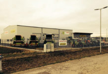 Richtig gute Arbeit: Claas-Partner Robert Schuster setzt Maßstäbe Vom Verkauf bis hin zu Service und Reparaturen: Robert Schuster Landmaschinen bietet eine breite Leistungspalette.