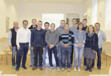 Zivildienststellen auf NÖ Bauernhöfen sichern Acht junge Zivildiener absolvierten bereits die praxisnahe Einschulung für den "Sozialdienst in der Landwirtschaft".