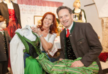 Brauchtumsmesse als Höhepunkt im “Jahr des Brauchtums” LR Christian Benger zu Besuch bei der Trachtenbörse