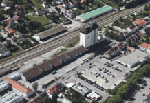 RAIFFEISEN-Lagerhaus Hollabrunn-Horn: Professionelle Betreuung Starker Partner am Land. Mit dem Lagerhaus verband man früher häufig nur den Landmaschinenhandel sowie Getreidesilos. Doch die Wahrnehmung der Genossenschaft Hollabrunn - Horn in der Öffentlichkeit hat sich gewandelt.