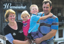 Weiterbildung zahlt sich aus Eine starke Familie: Alexandra und Martin Kammerlander mit ihren Kindern Florian und Anna Maria
