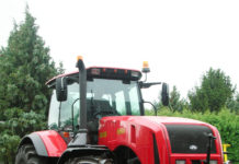 Starke Traktoren mit klaren Funktionen der Marke Belarus Das Top-Modell 3522.5