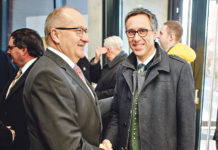 Neujahrsempfang 2017 des NÖ Gemeindebunds Der Yspertaler Bürgermeister und NÖ Gemeindebund-Vizepräsident LAbg. Karl Moser mit dem Bürgermeister von Nöchling