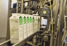 Erfolg im Tetrapack: Auf Frischmilch spezialisiert 600 Liter Milch können pro Stunde mit der Anlage abgefüllt werden.