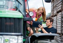 Umfrage zeigt gutes Image des Lagerhauses Mit Rentflex und der Unterstützung bei GPS-gesteuerten Lenksystemen bietet das Lagerhaus moderne Dienst- und Serviceleistungen.