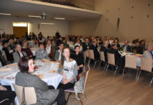 Winzerinnen sorgen für optimale Vermarktung Viele Winzerinnen folgten interessiert den Vorträgen zu Weinkultur und Genuss.