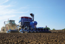 Lemken gut in der Spur Lemken Solitair 25 mit Azurit