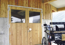 Allemann: Türen und Tore für Stall und Reithalle Allemann