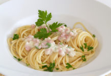 Bauern und Tierschützer für umgehende Kennzeichnung von verarbeiteten Eiern