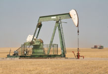 Fossile Energieversorgung auf wackeligen Beinen