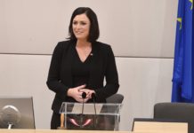 Köstinger zur Nationalratspräsidentin gewählt