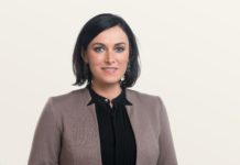 Elisabeth Köstinger erwartet ein Baby