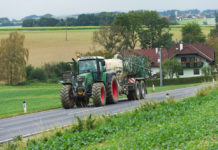 Neuauflage des ÖKL-Klassikers „Der Traktor im Straßenverkehr“
