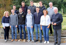 Zivildiener helfen Bauern in großer Not